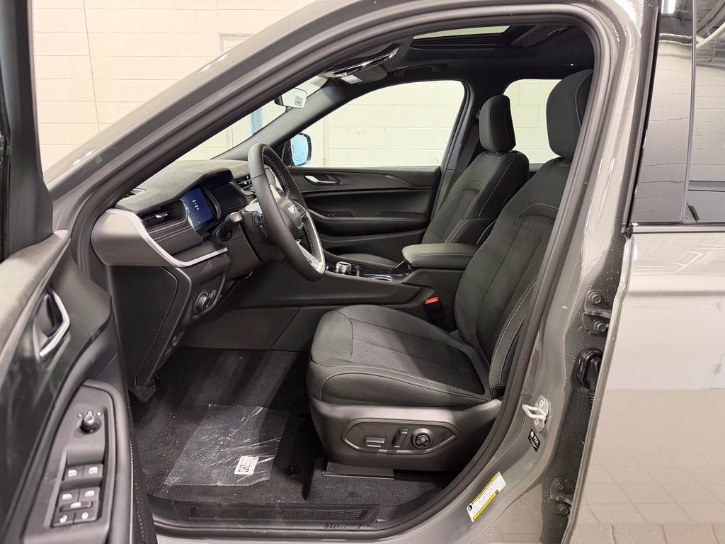 2027 Jeep Grand Cherokee L Laredo X