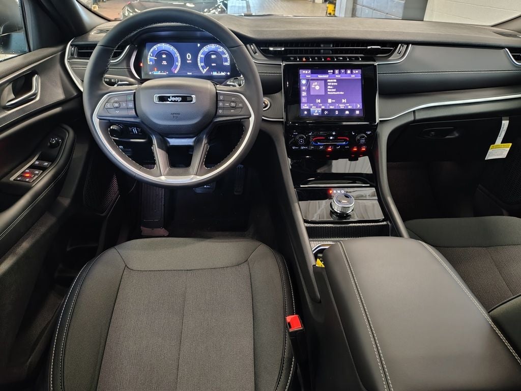 2026 Jeep Grand Cherokee L Laredo