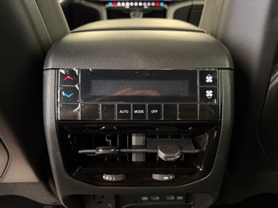 2026 Jeep Grand Cherokee L Laredo Altitude