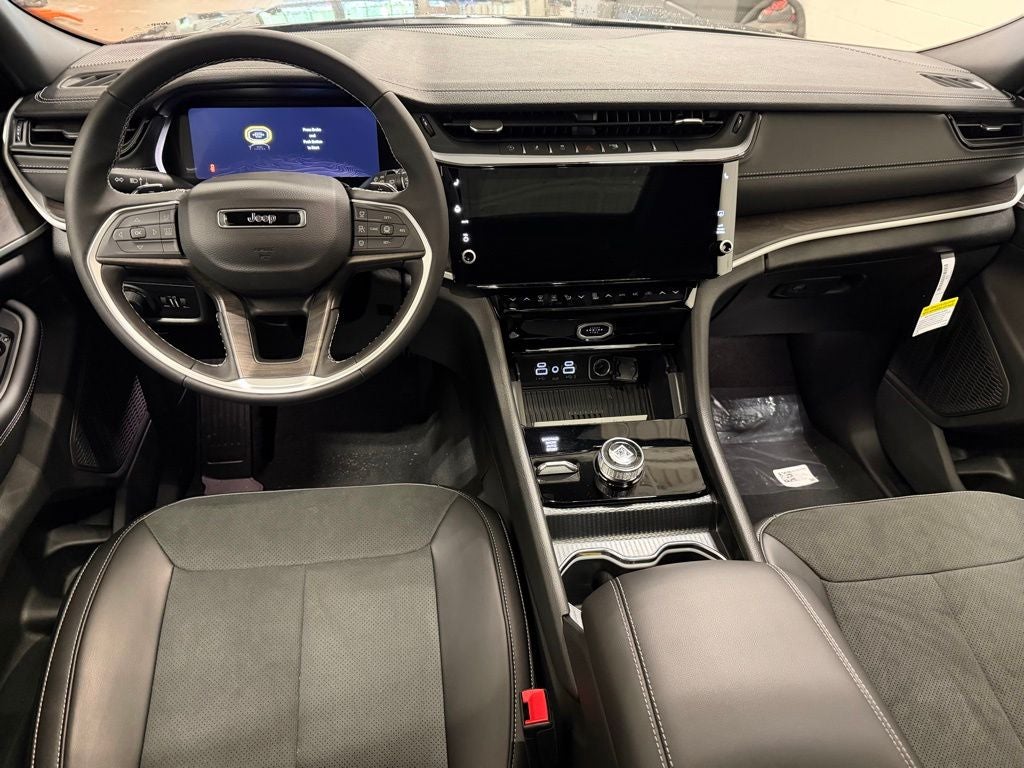 2026 Jeep Grand Cherokee L Laredo