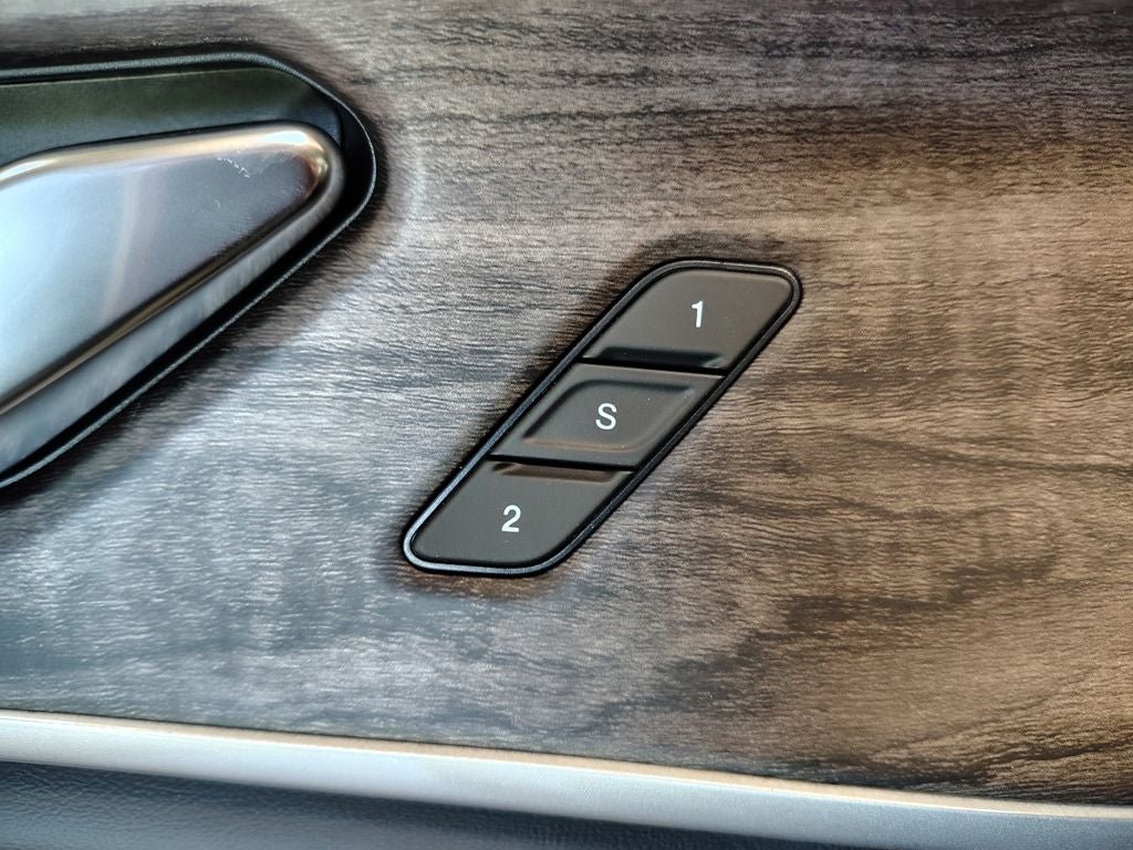 2027 Jeep Grand Cherokee L Limited Reserve