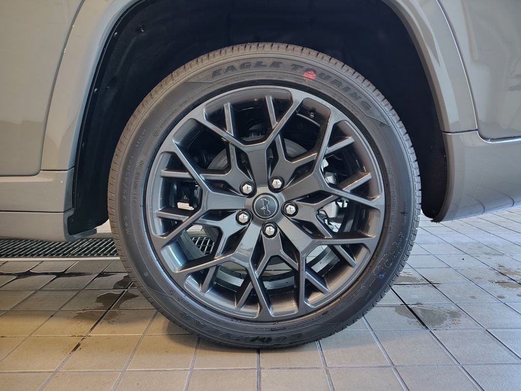 2027 Jeep Grand Cherokee L Summit