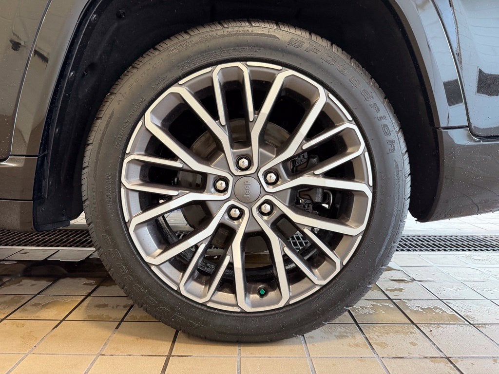 2024 Jeep Grand Cherokee L Summit