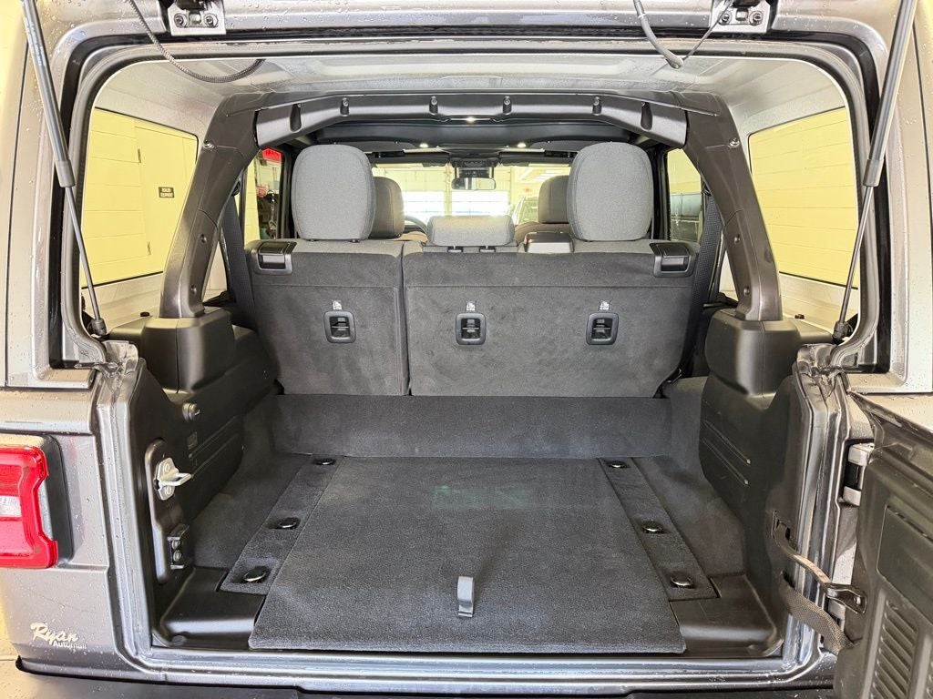 2025 Jeep Wrangler Sahara 4xe