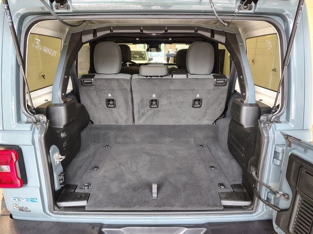 2024 Jeep Wrangler Sahara 4xe