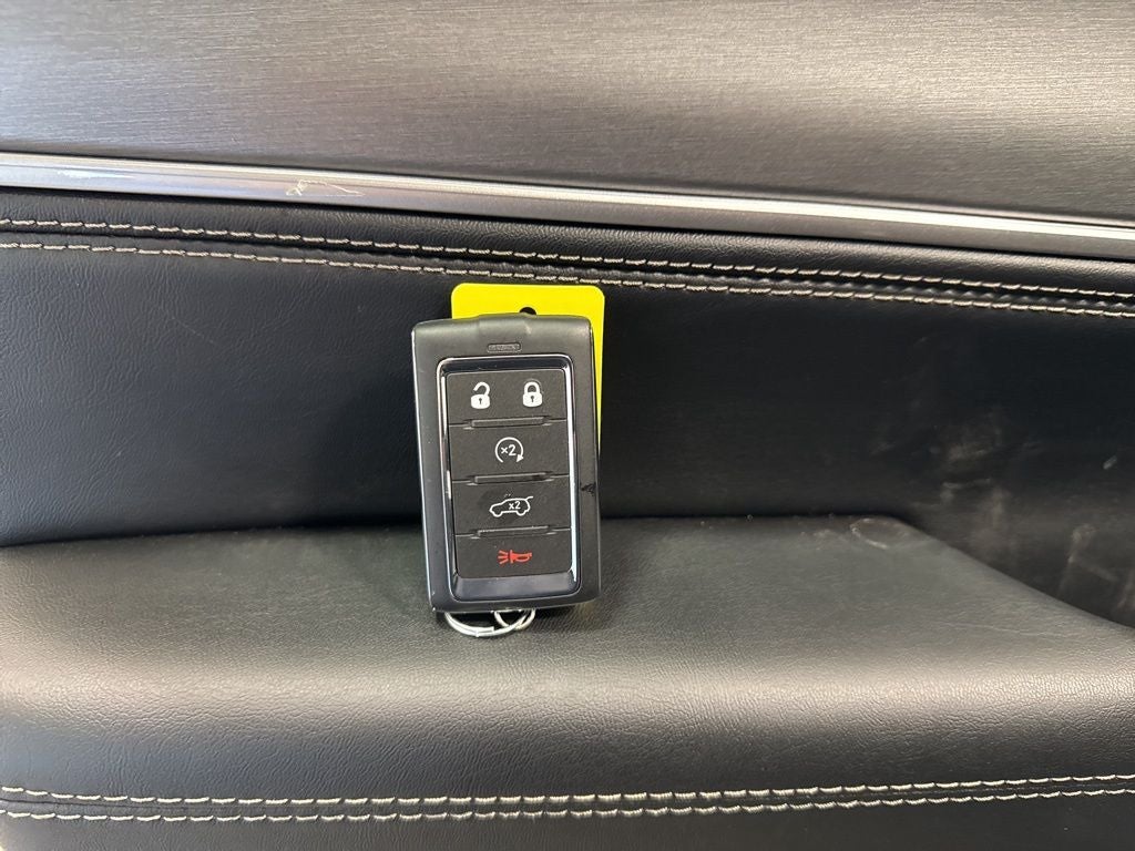 2026 Jeep Grand Wagoneer Base