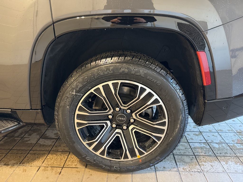 2026 Jeep Grand Wagoneer Base