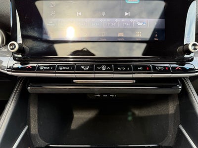 2024 Jeep Wagoneer Base