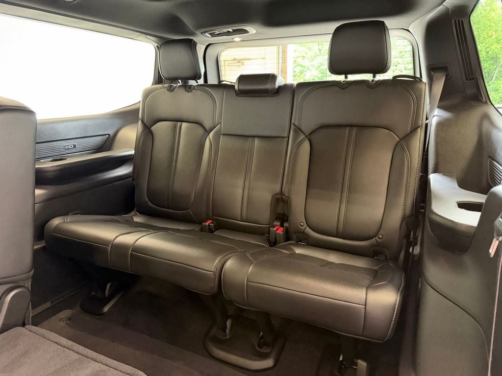 2024 Jeep Wagoneer Base