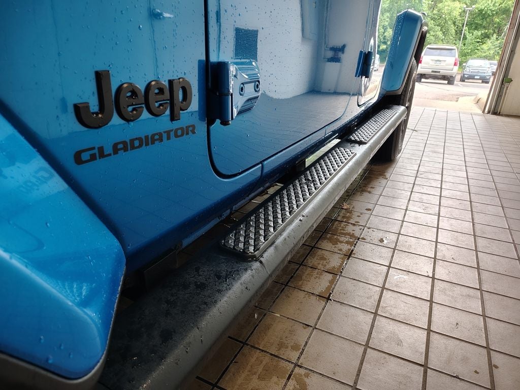 2022 Jeep Gladiator Altitude