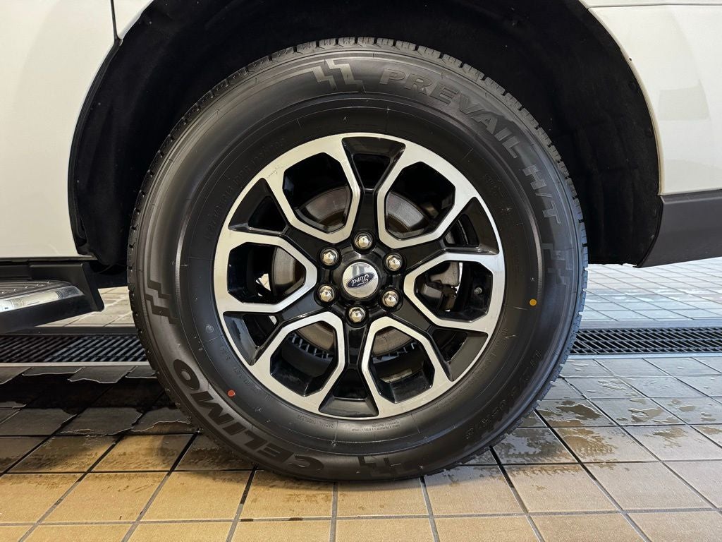 2023 Ford Expedition Max XLT