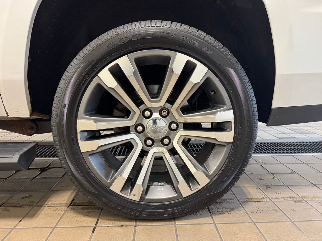 2017 GMC Yukon XL Denali