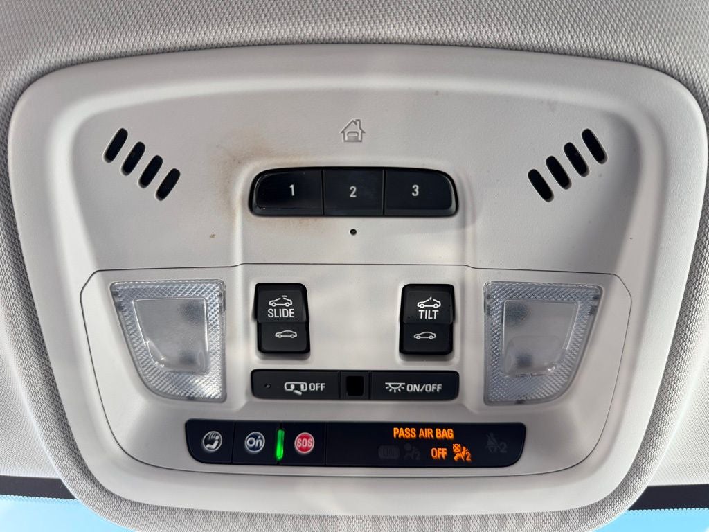 2021 Chevrolet Traverse Premier