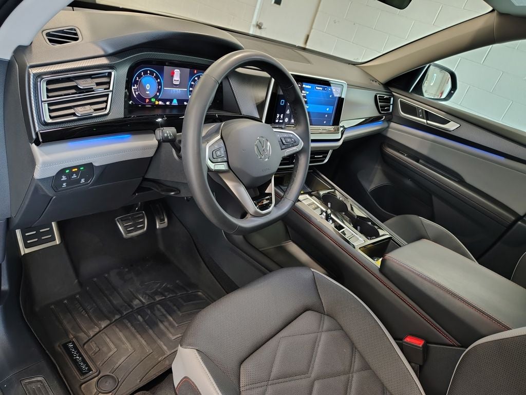 2024 Volkswagen Atlas 2.0T Peak Edition SEL
