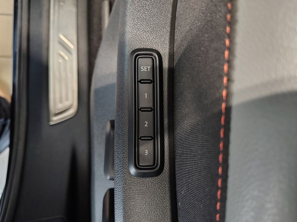 2024 Volkswagen Atlas 2.0T Peak Edition SEL