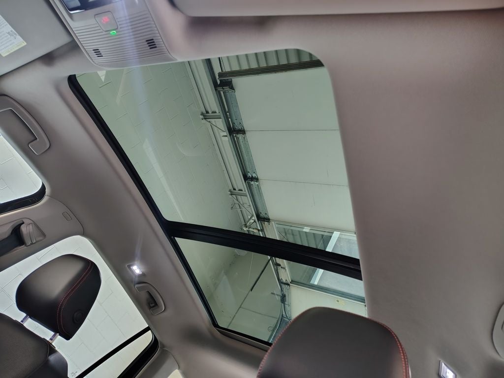 2024 Volkswagen Atlas 2.0T Peak Edition SEL