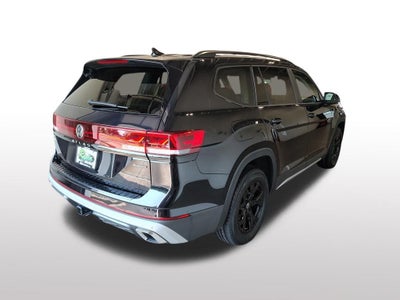 2024 Volkswagen Atlas 2.0T Peak Edition SEL