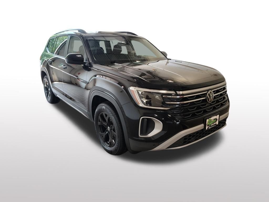 2024 Volkswagen Atlas 2.0T Peak Edition SEL
