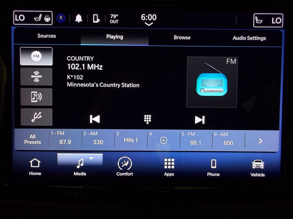 2024 Chrysler Pacifica Touring L