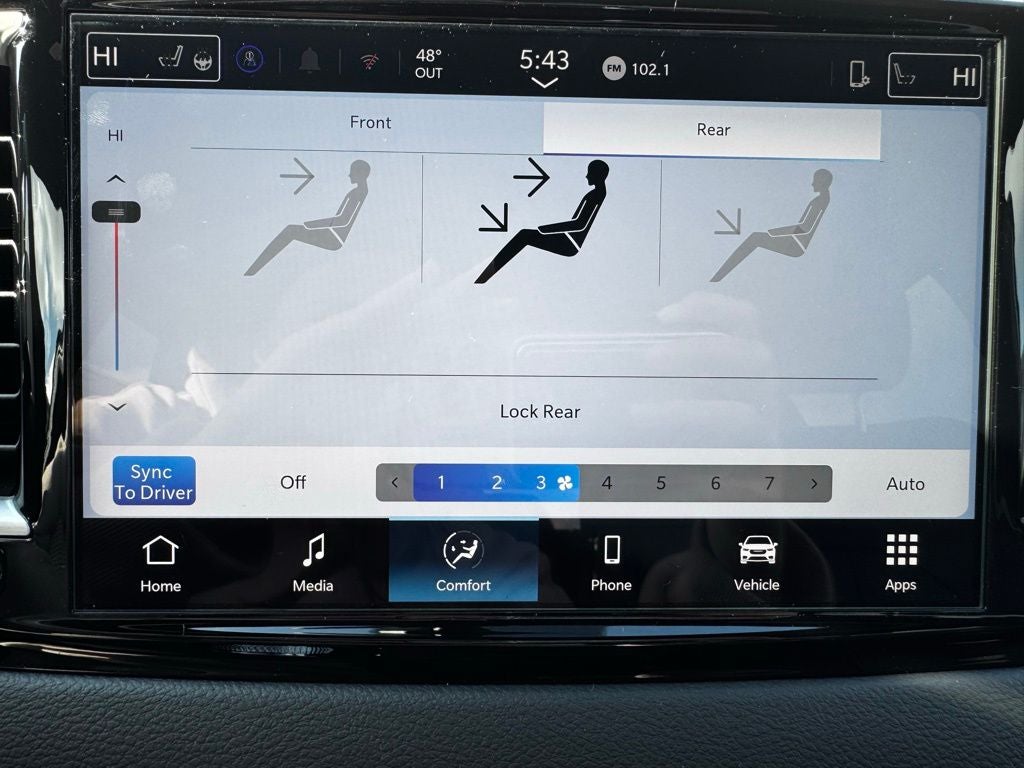 2026 Chrysler Voyager LX