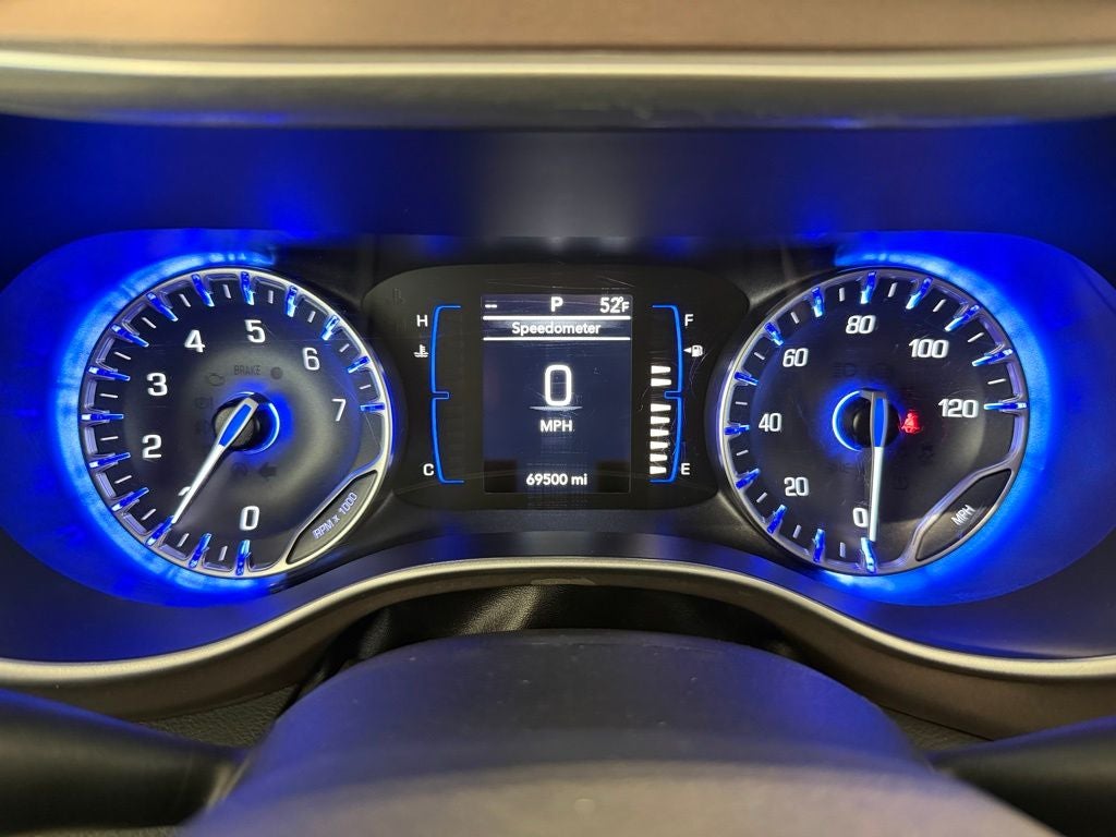 2023 Chrysler Voyager LX