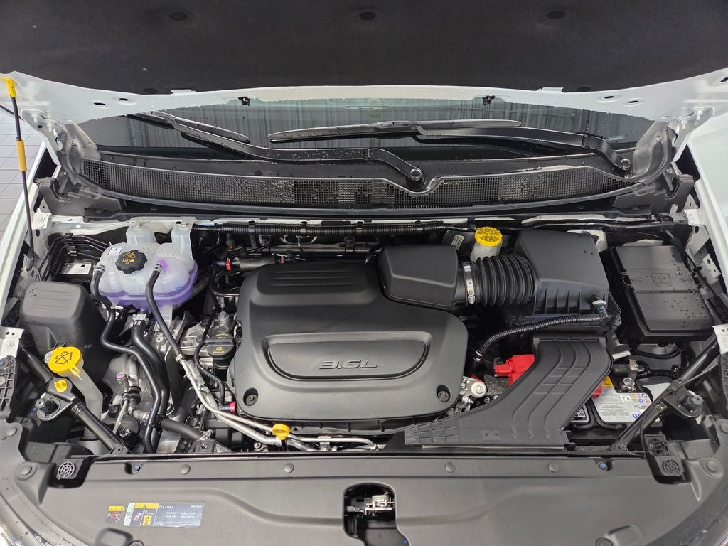 2027 Chrysler Pacifica LX
