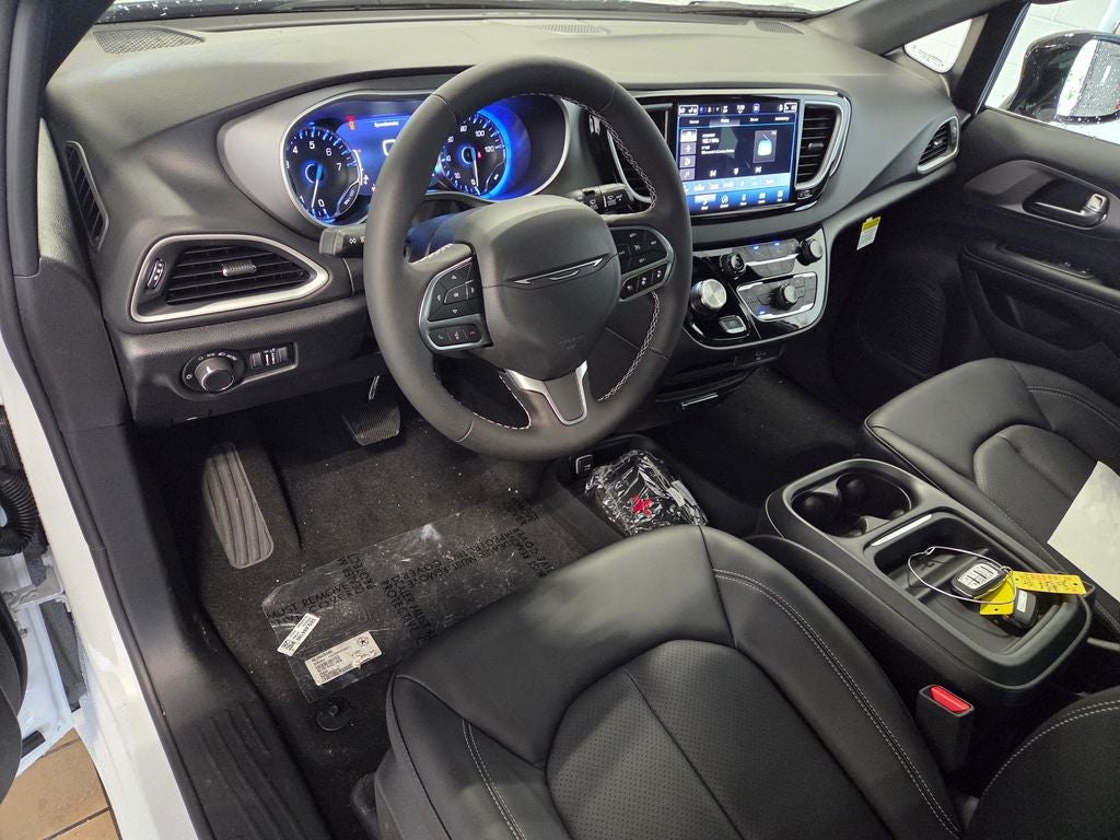 2027 Chrysler Pacifica LX