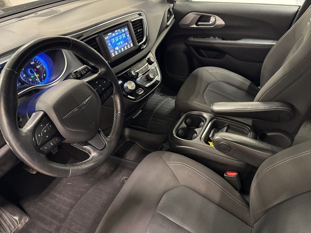 2020 Chrysler Pacifica Touring