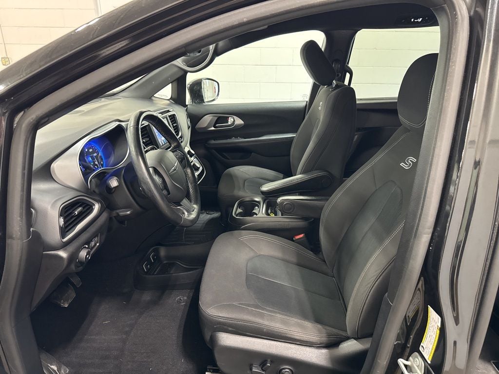 2020 Chrysler Pacifica Touring