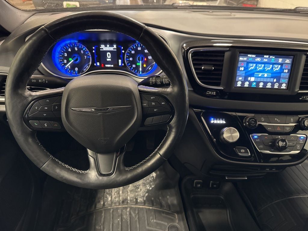 2020 Chrysler Pacifica Touring