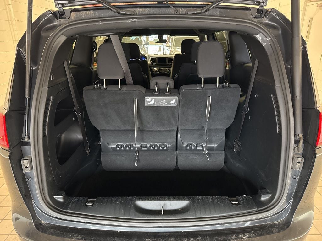 2020 Chrysler Pacifica Touring