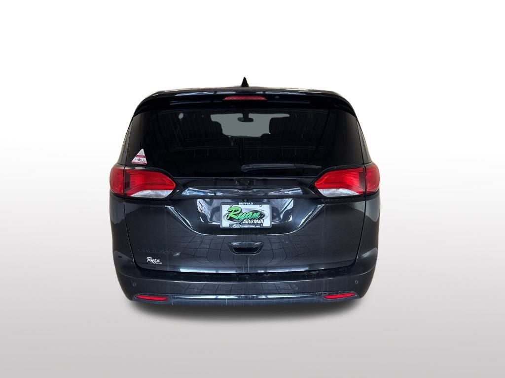 2020 Chrysler Pacifica Touring