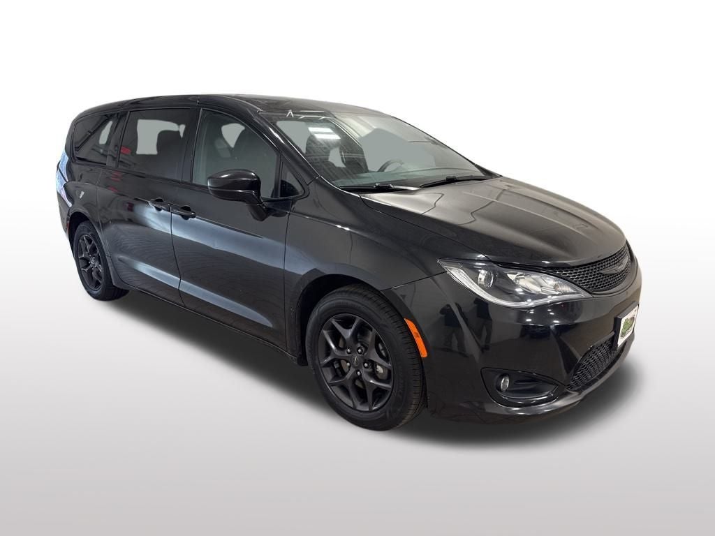 2020 Chrysler Pacifica Touring