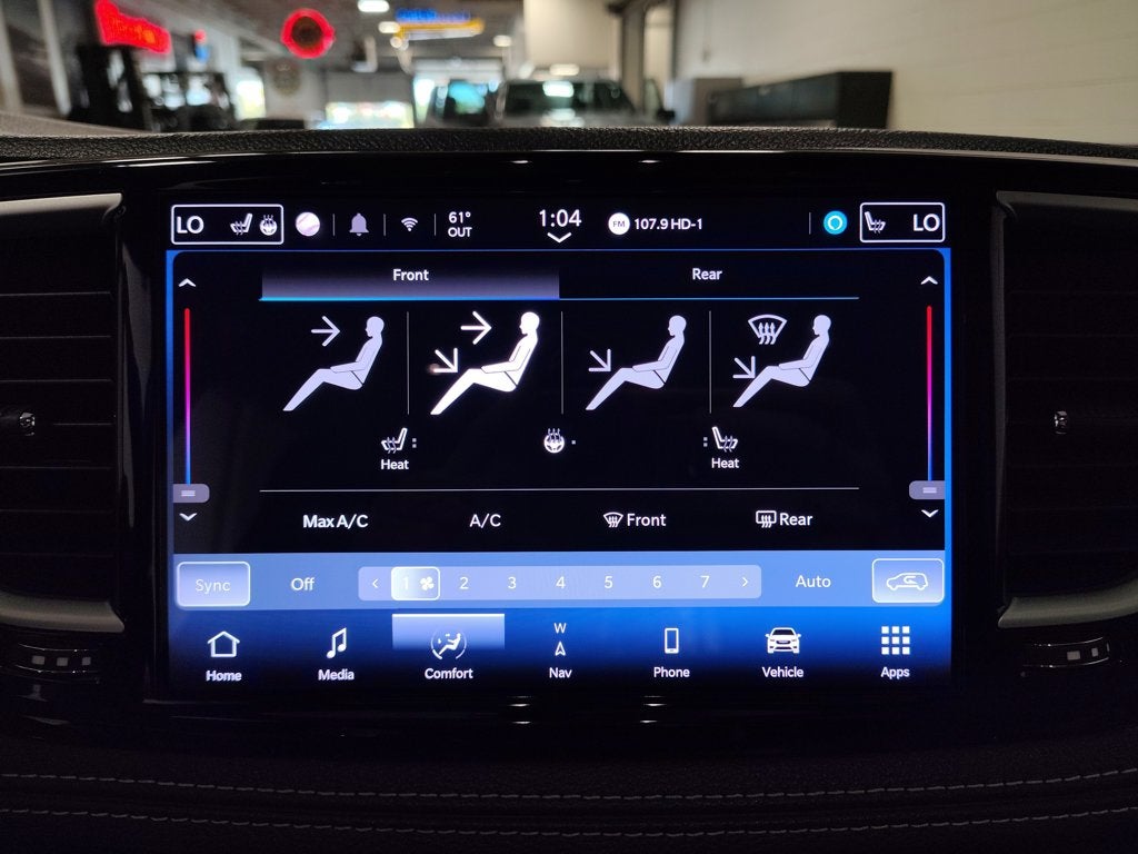 2024 Chrysler Pacifica Hybrid Select