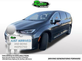 2023 Chrysler Pacifica Hybrid Limited