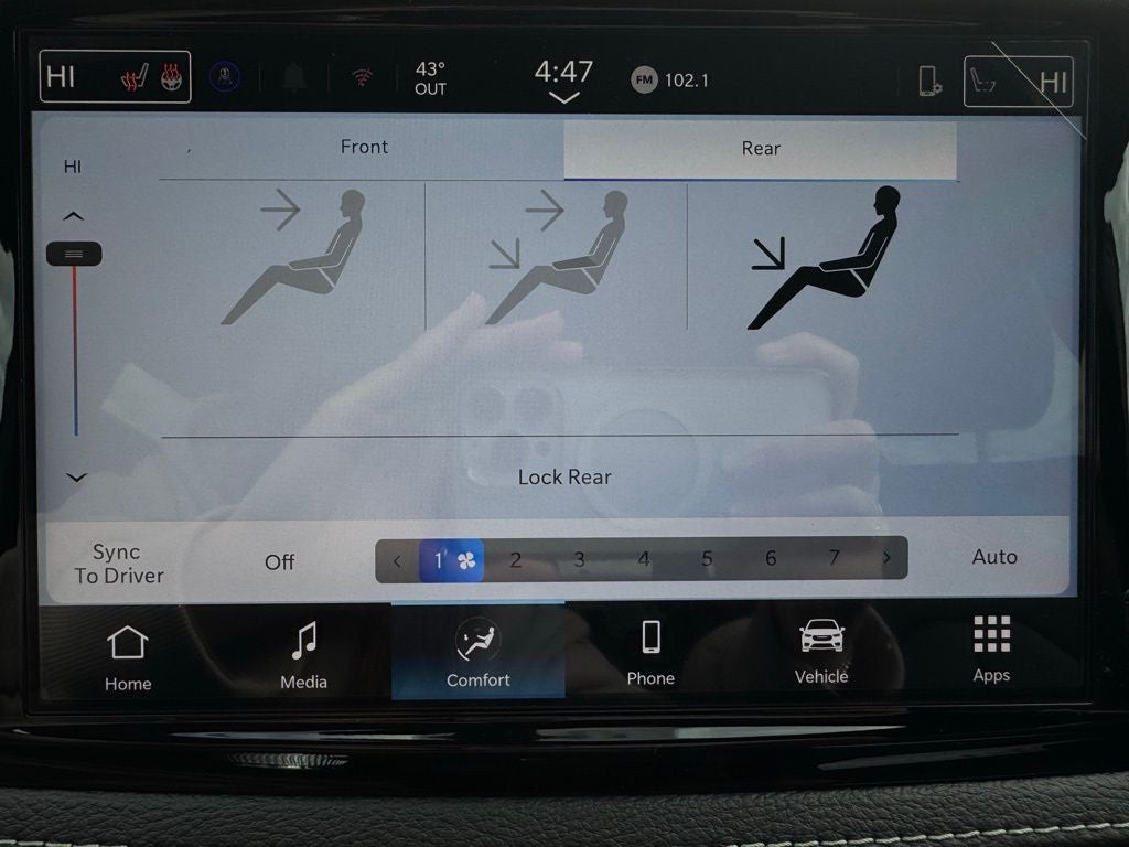 2026 Chrysler Pacifica Select