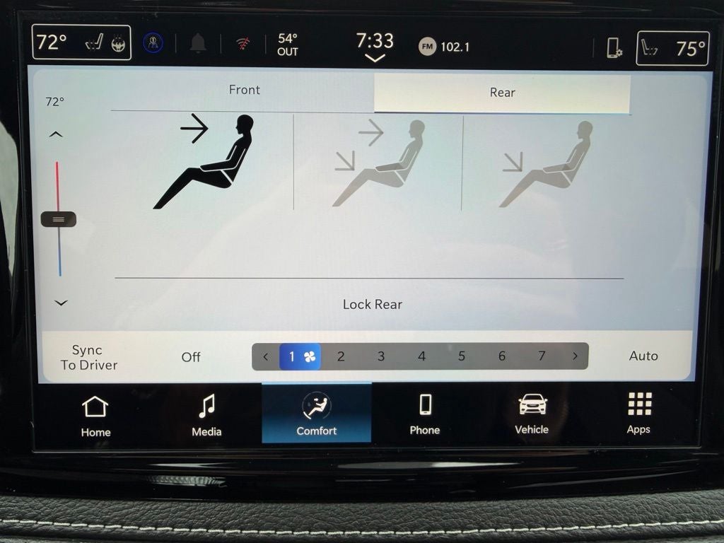 2027 Chrysler Pacifica Select