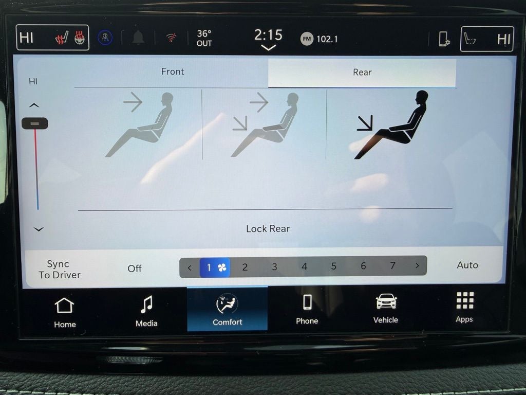 2026 Chrysler Pacifica Select