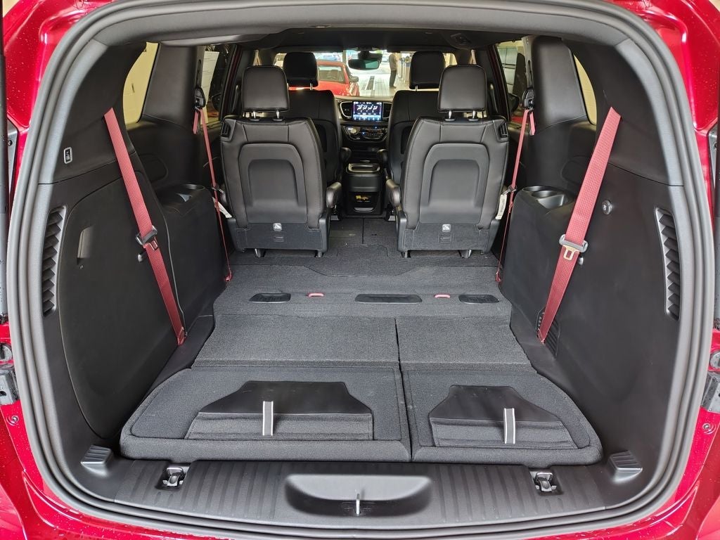 2027 Chrysler Pacifica Select America250 Edition