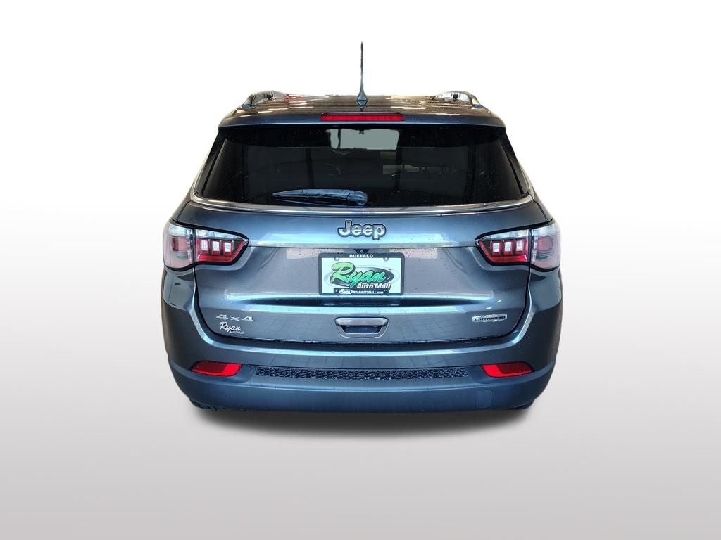 2022 Jeep Compass Latitude Lux