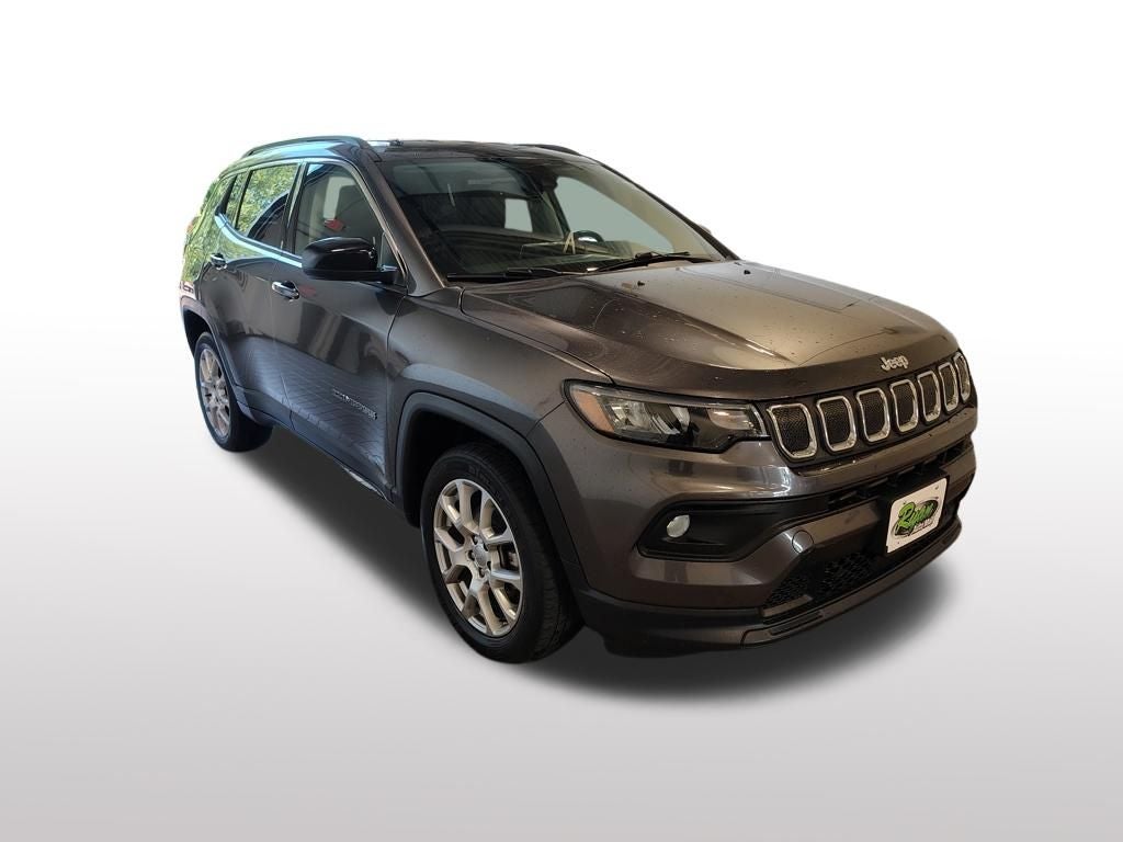 2022 Jeep Compass Latitude Lux