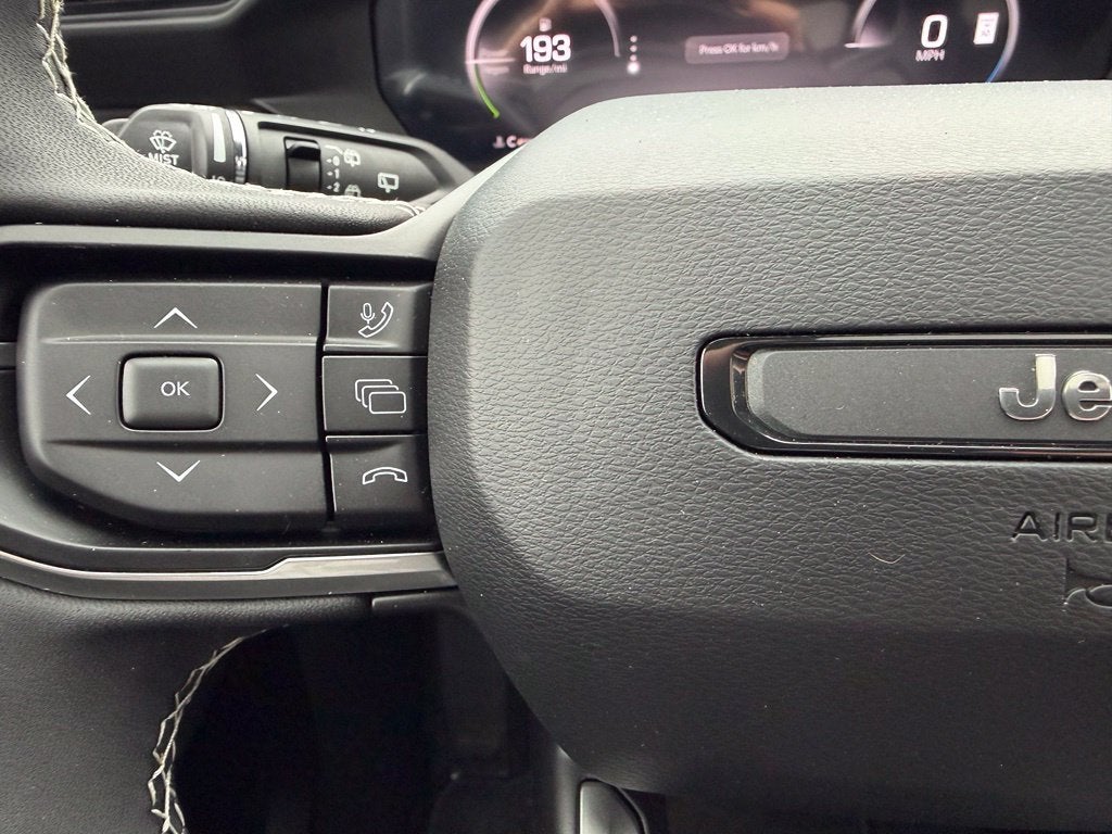 2026 Jeep Cherokee Overland