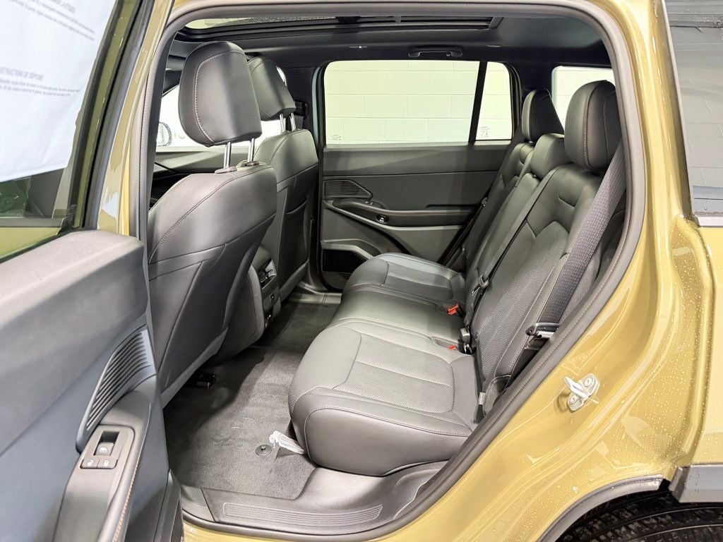 2026 Jeep Cherokee Overland