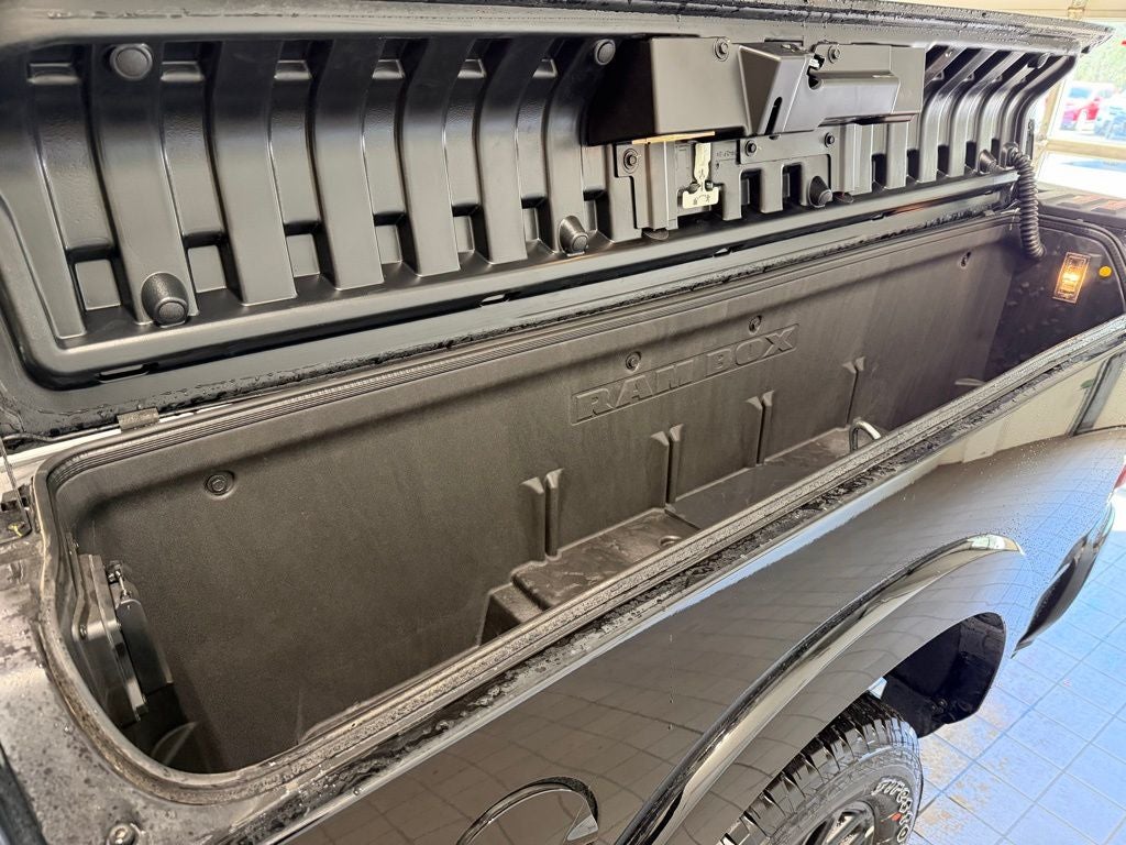 2026 RAM 3500 Limited - Photo 31