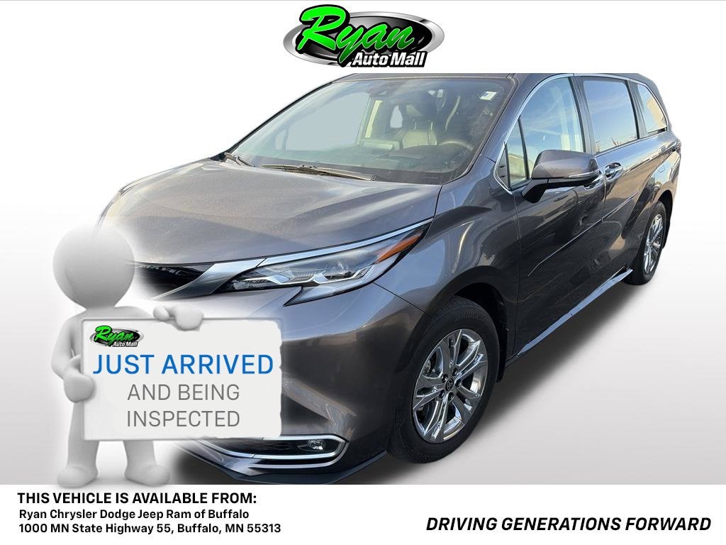2023 Toyota Sienna Platinum 7 Passenger