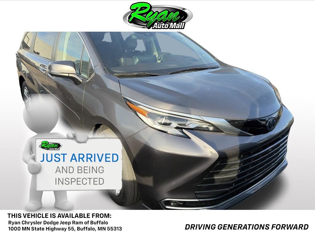 2023 Toyota Sienna Platinum 7 Passenger
