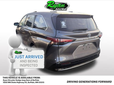 2023 Toyota Sienna Platinum 7 Passenger