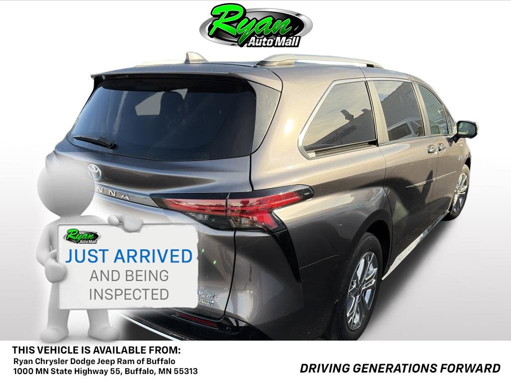 2023 Toyota Sienna Platinum 7 Passenger