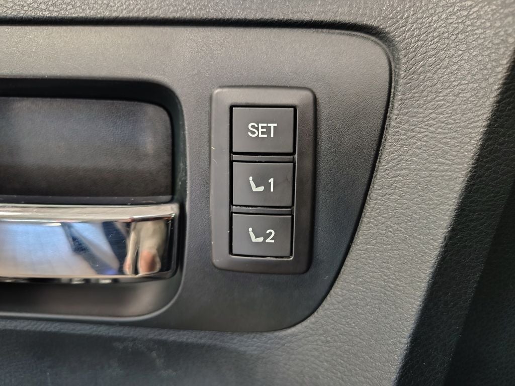 2017 Toyota Tundra Platinum 5.7L V8
