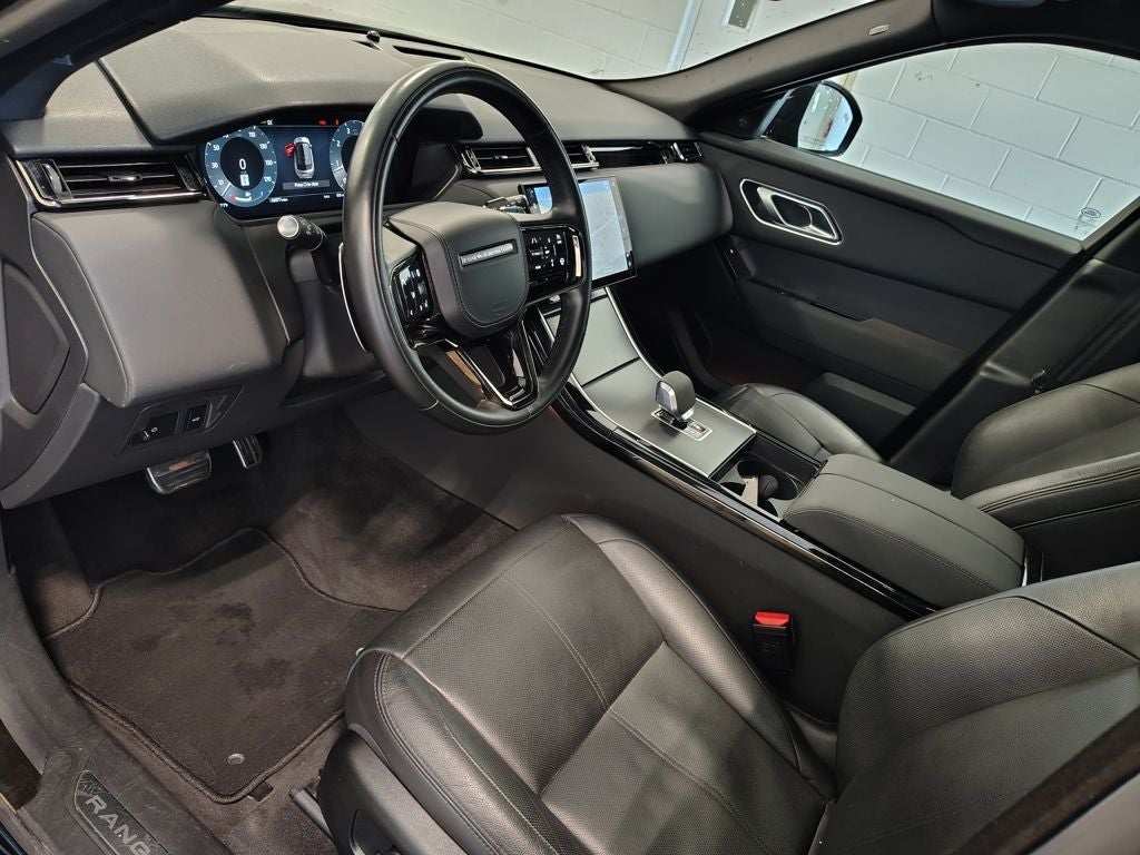 2025 Land Rover Range Rover Velar Dynamic SE